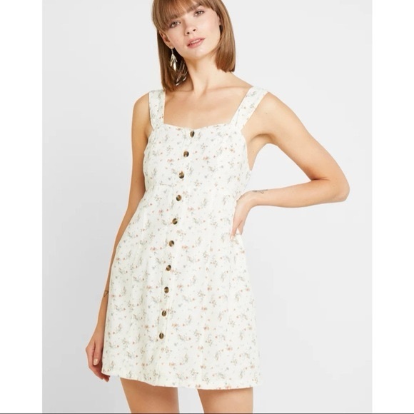 American Eagle Outfitters Dresses & Skirts - American Eagle floral button up linen blend dress